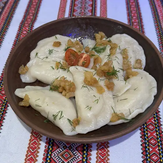 Pierogi ze skwarkami